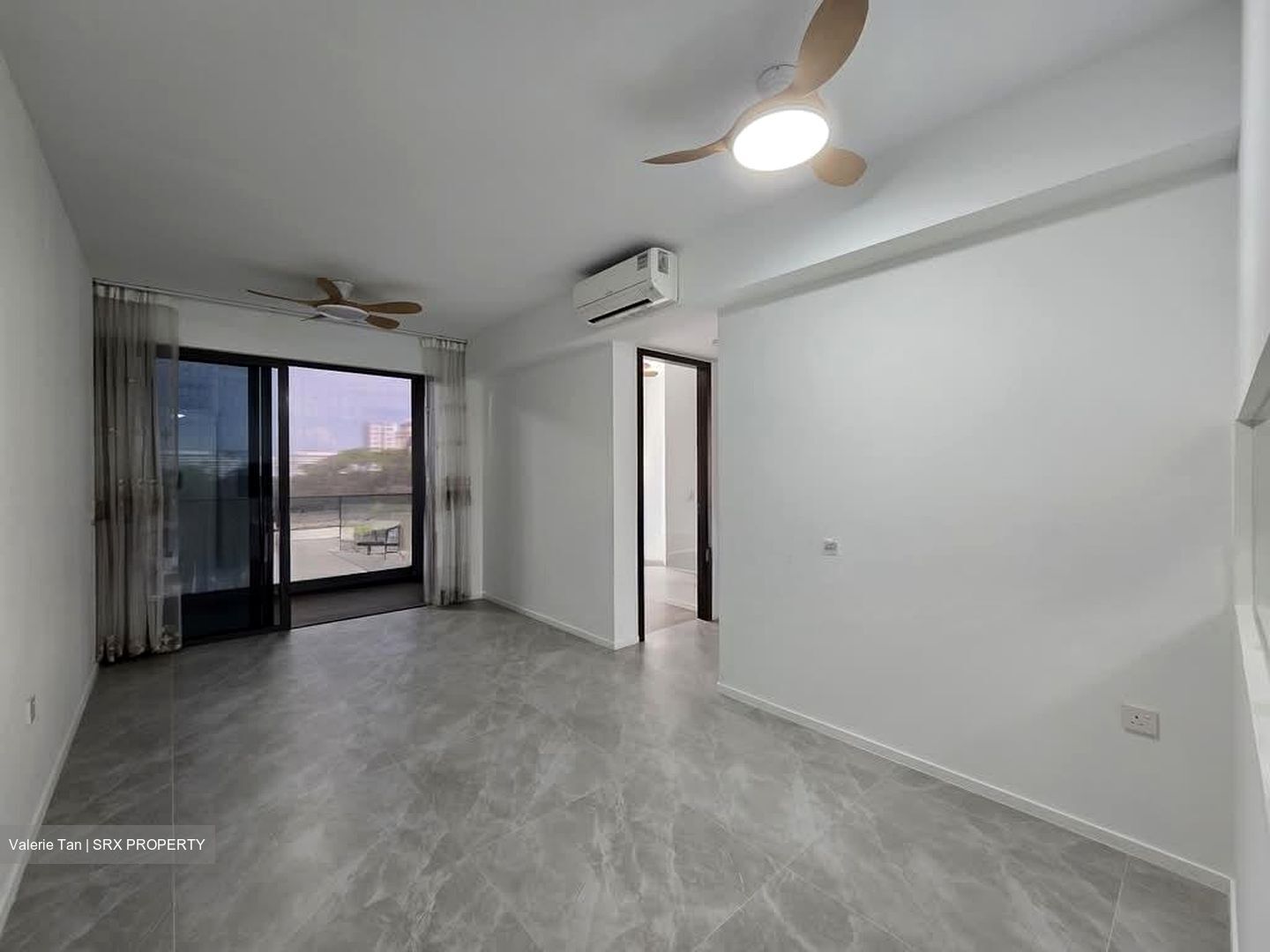 Amo Residence (D20), Apartment #576835391